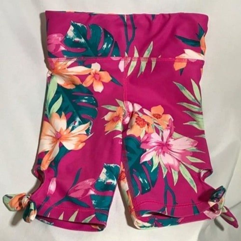 NWOT Old Navy Size 5 XS Girls Active Powersoft Pink Floral Biker Shorts